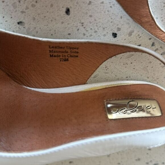 Halogen White Leather Slingback Heels with Bow Pointed Toe Women’s Size 7.5M EUC - Picture 6 of 7